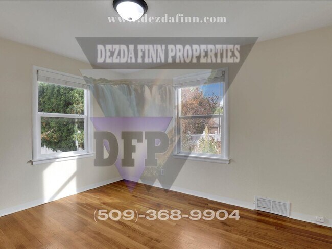 Building Photo - Newly Renovated Shadle Park Charmer Availa...