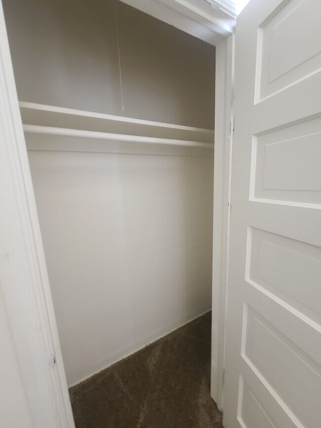 Building Photo - Charming 1 Bedroom, 1 Bath Apartment in Downtown Boise