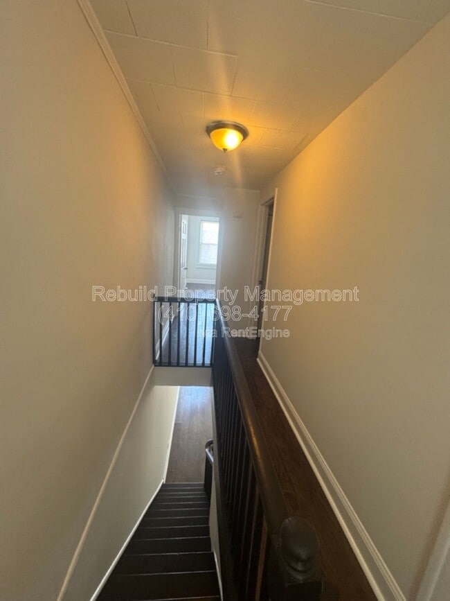 Building Photo - 5 S Conkling St