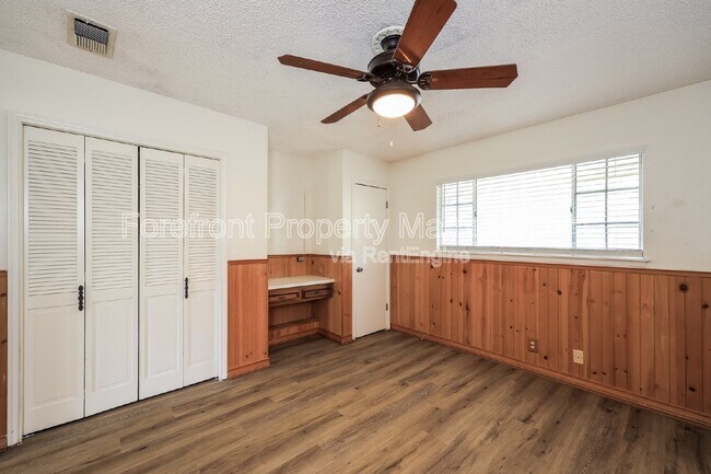 Building Photo - 3647 Pinebluff Dr
