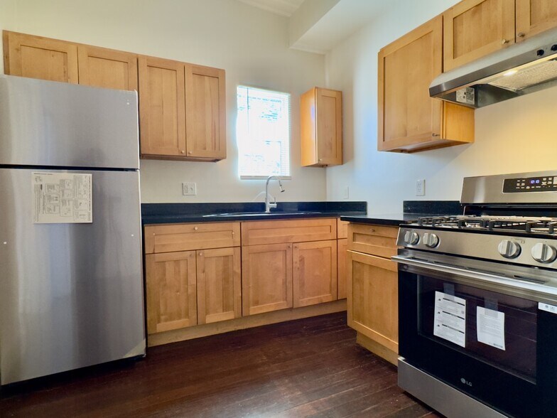Building Photo - 1690 12th St