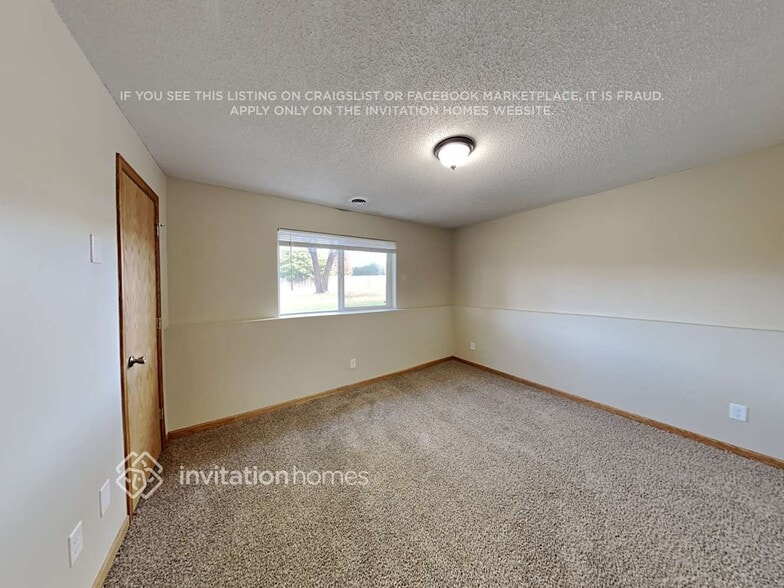 Building Photo - 3620 142nd Ave NW