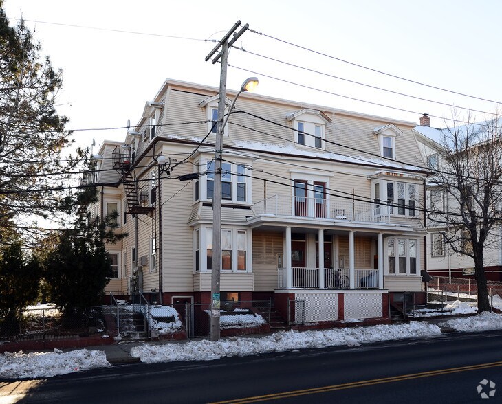 Building Photo - 22-24 Pocasset Ave