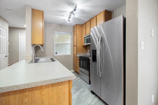 Building Photo - 1504 Cornerstone Ct