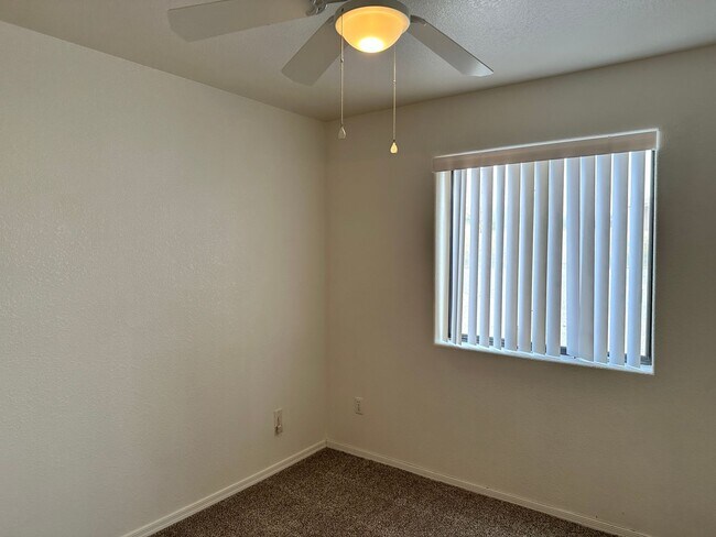 Building Photo - 2765 Albatross Ln