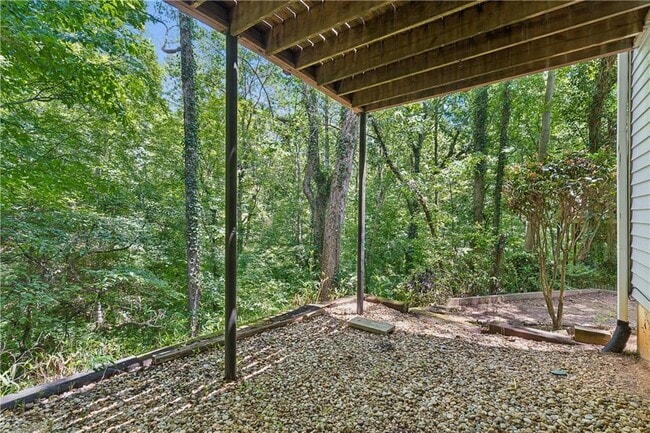 Building Photo - 5200 Laurel Bridge Dr SE