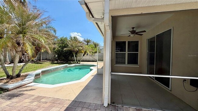 Building Photo - 4860 Chalfont Dr