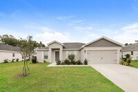Building Photo - 992 First Dr