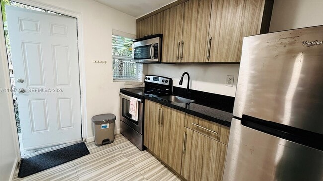 Building Photo - 2318 Washington St