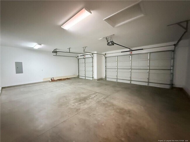 Building Photo - 171 Cedar Ln