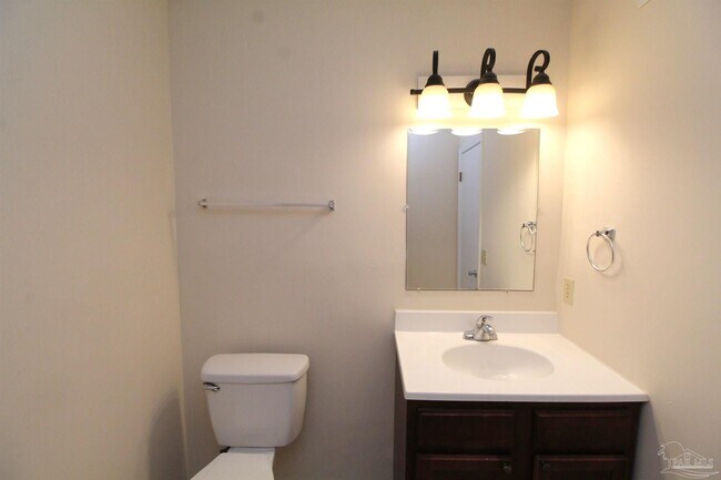 Building Photo - 9618 Sandpiper St