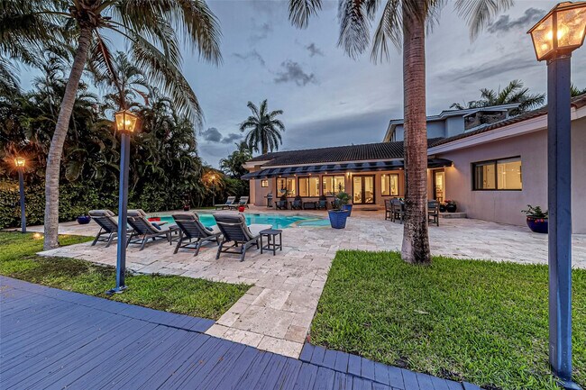 Building Photo - 616 Riviera Isle Dr