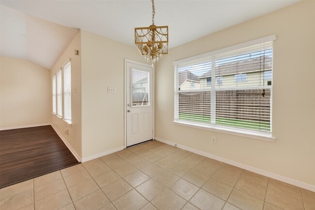 Building Photo - 22106 Galapagos Ct