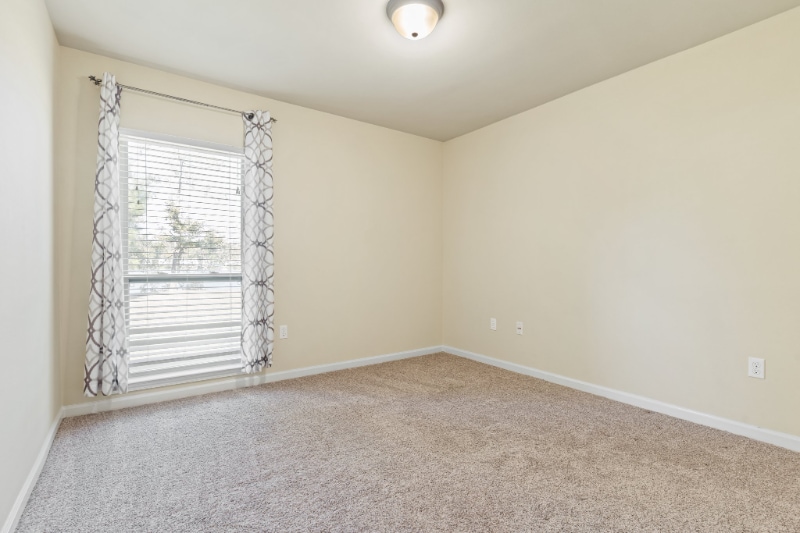 Building Photo - 42211 Broad Walk Ave