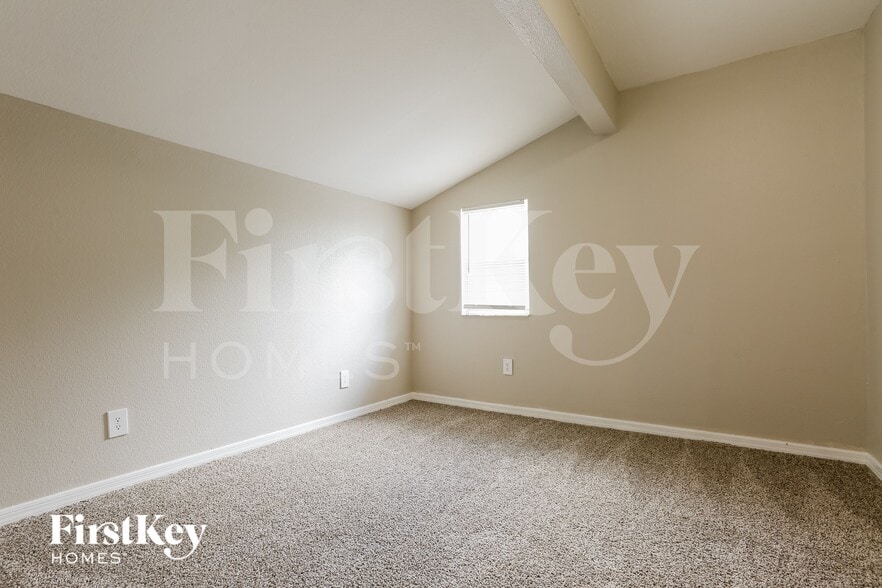 Building Photo - 1260 Sheridan Dr NW