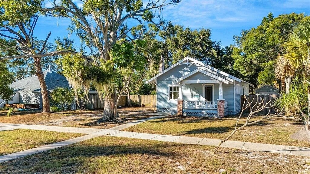 Building Photo - 7327 1st Ave N