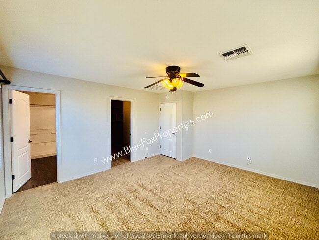 Building Photo - 5858 E Sanderling Dr