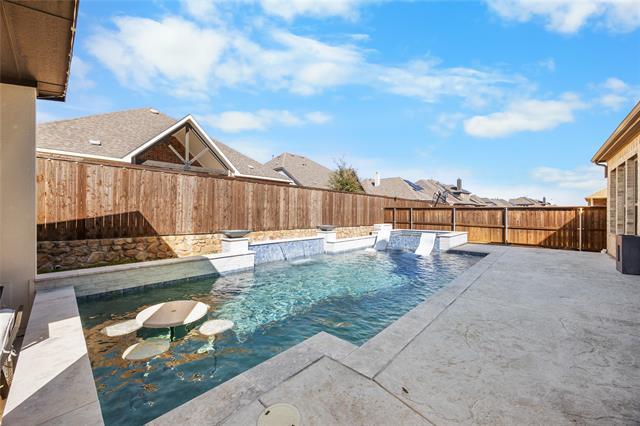 Building Photo - 16921 Eastbrook Dr