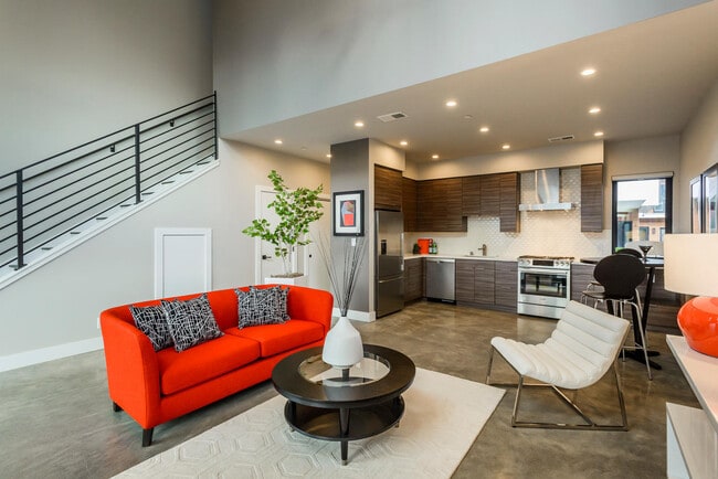 Building Photo - 668 N El Camino Real