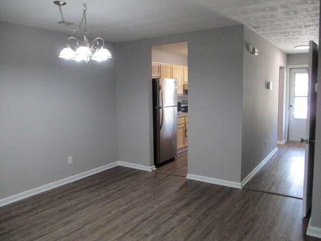Building Photo - 22 Innisbrook Dr