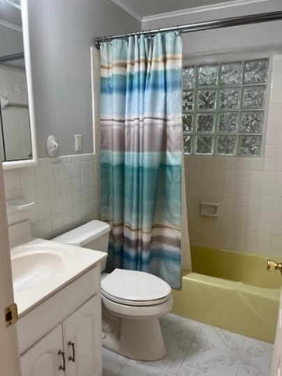 Building Photo - 8 Oakland St