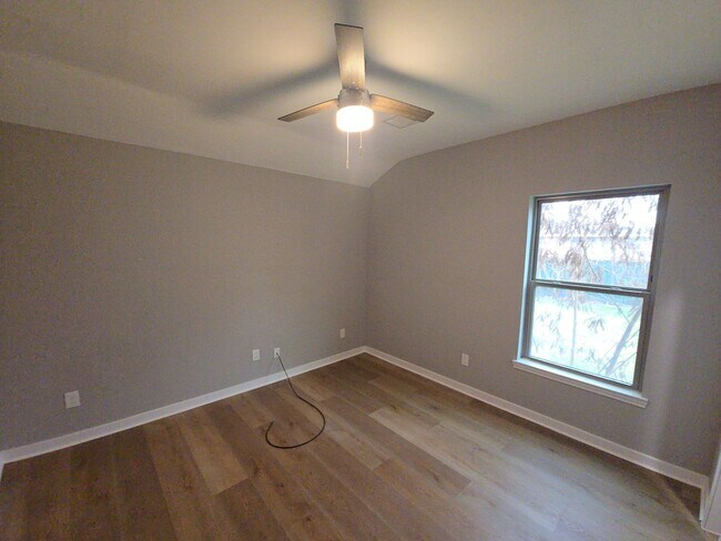 Building Photo - 3118 Memel St