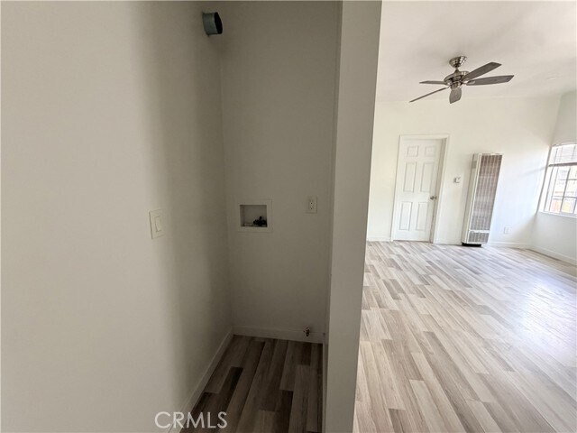 Building Photo - 1020 W 67th St