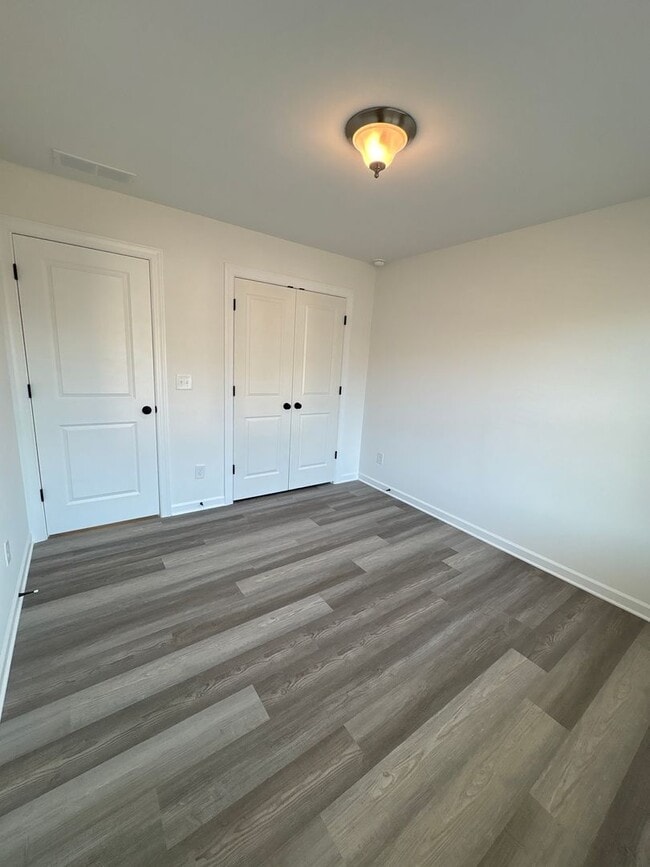 Building Photo - BRAND NEW SINGLE FAMILY HOME IN LOGANVILLE