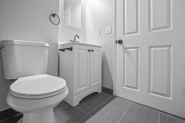 Building Photo - Ground floor remodeled 2 br unit