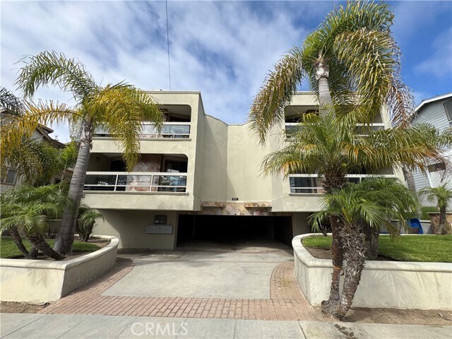 Building Photo - 610 N Guadalupe Ave