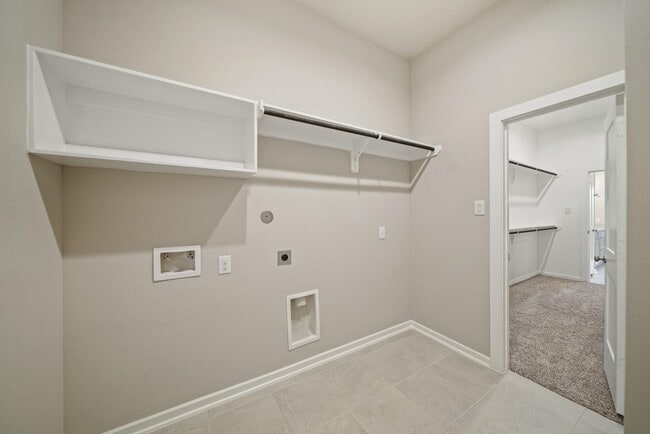 Building Photo - 1547 Crystal Stream Dr