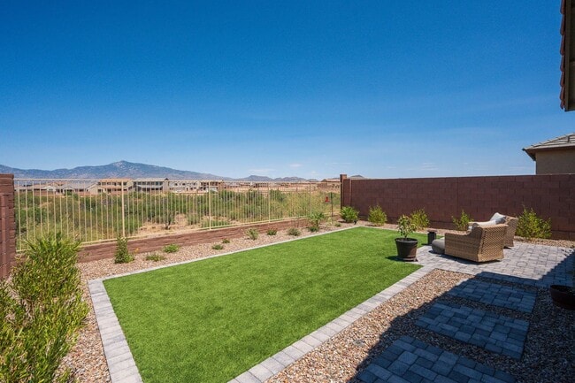 Building Photo - Mountain views in Rocking K Community