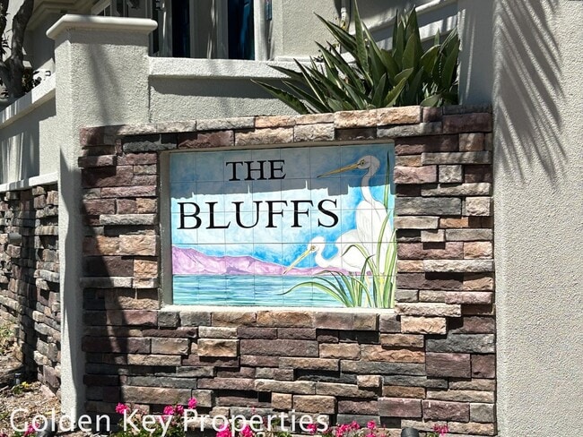 Building Photo - Beautiful Tri-Level Condo in The Bluffs at Carlsbad with Lagoon Views!!