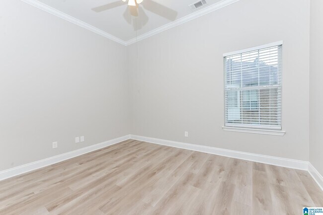 Building Photo - 1215 Riverford Dr