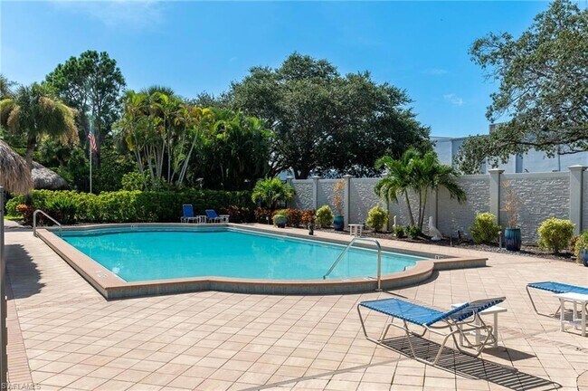 Building Photo - 887 Gulf Pavillion Dr