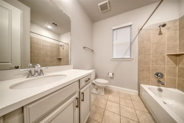 Building Photo - 1404 Brent Knoll Dr