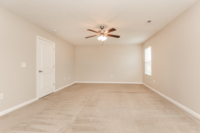 Building Photo - 1724 Sunray Dr