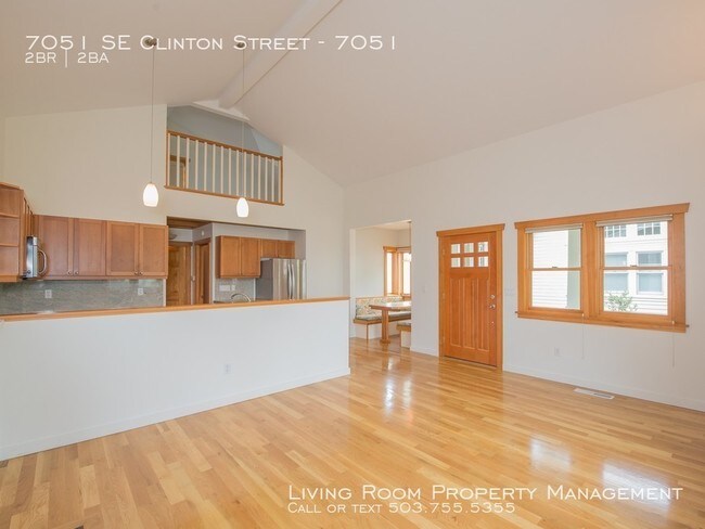 Building Photo - 7051 SE Clinton St