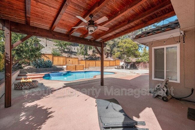 Building Photo - 24576 Jacarte Dr