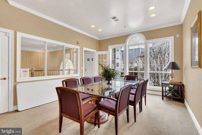 Building Photo - 4560 Strutfield Ln