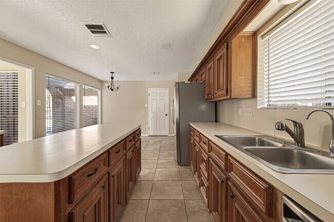 Building Photo - 14703 Stanbridge Dr