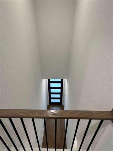 Building Photo - 7023 Lathrop Ln