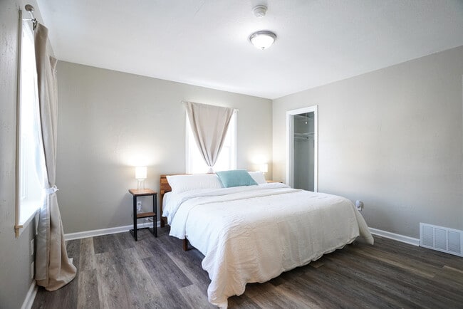 Building Photo - 1252 Sage Ave