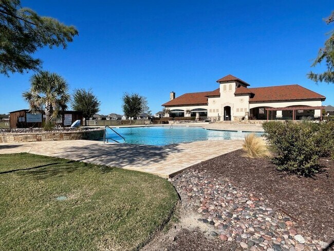 Building Photo - 1400 Via Toscana Ln