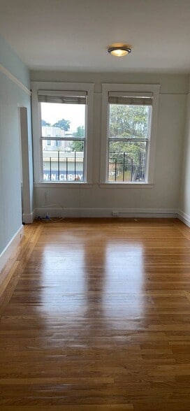 studio - 635 Irving St