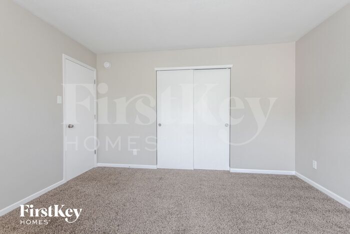 Building Photo - 10872 Zimmerman Ln