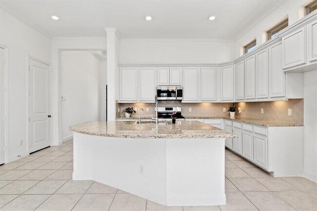 Building Photo - 28215 Whitmore Bend Dr