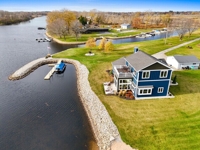 Building Photo - 1571 Harbor Rd