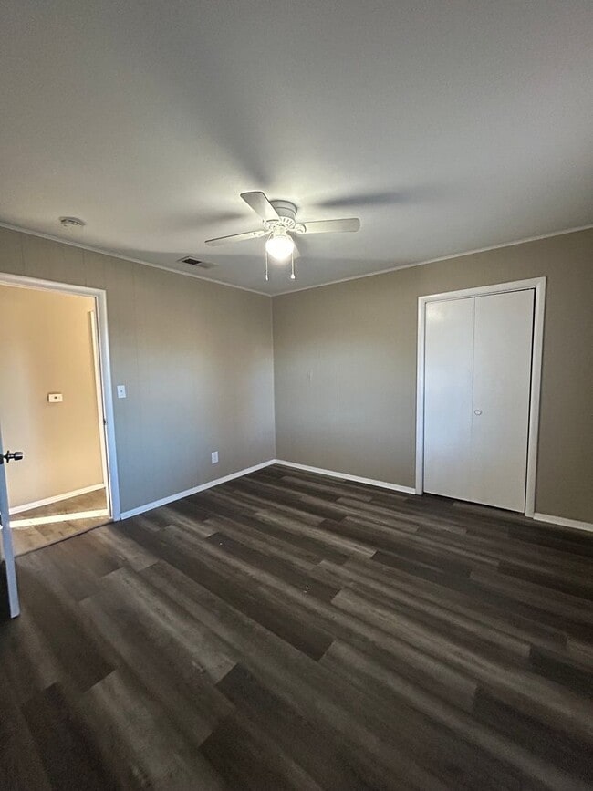 Building Photo - 3-Bedroom, 2-Bath Home in Prime Location!