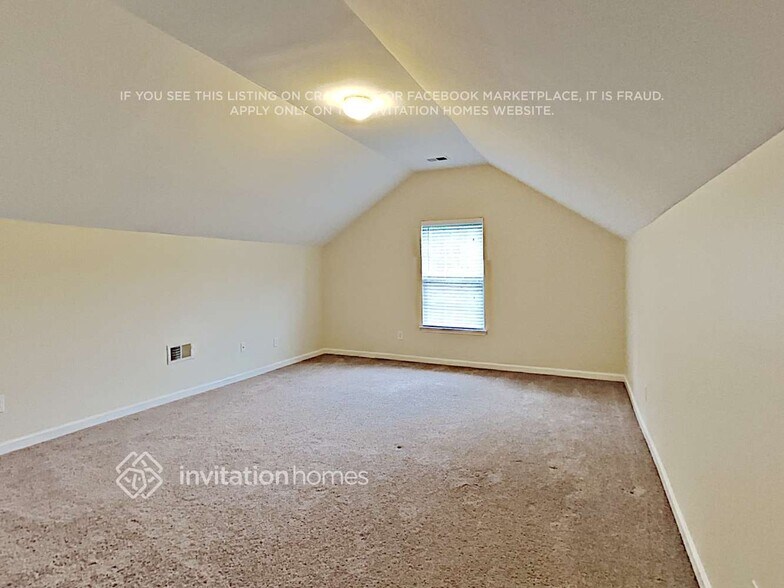 Building Photo - 11904 Southcrest Ln